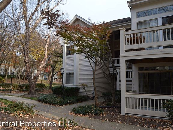 2nd image of 5903 Barbados Pl