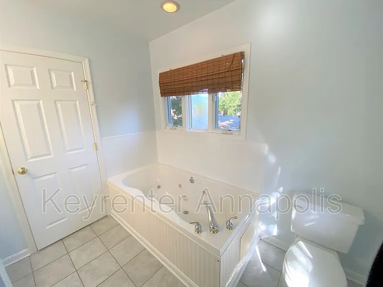 1161 Green Holly Dr — Photo 16