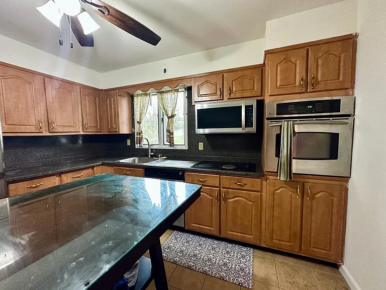 214 Mark Tree Rd — Photo 6