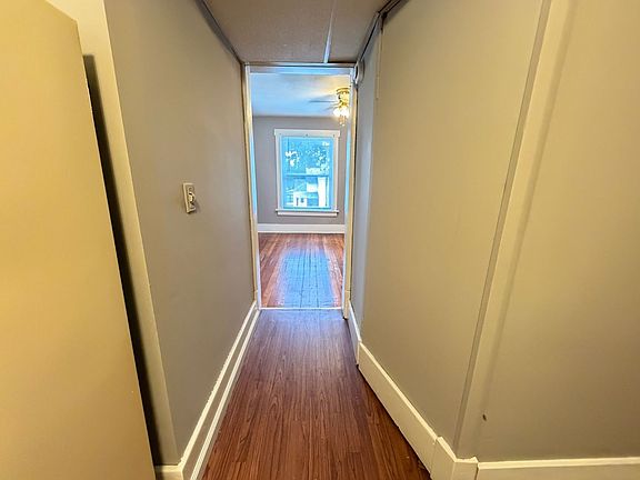 5th image of 301 W Eureka St #4