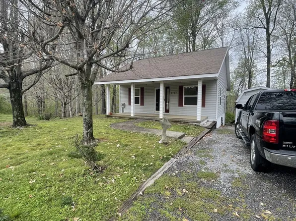 1879 Holly Creek Rd, Celina, TN 38551