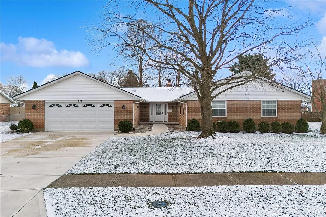 319 Beechgrove Dr photo 1