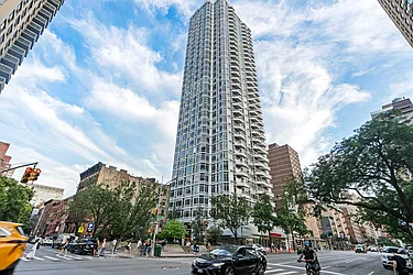 200 East 32nd Street, #32A
