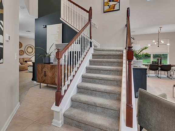 4th image of 104 RIDGEWAY BOULEVARD