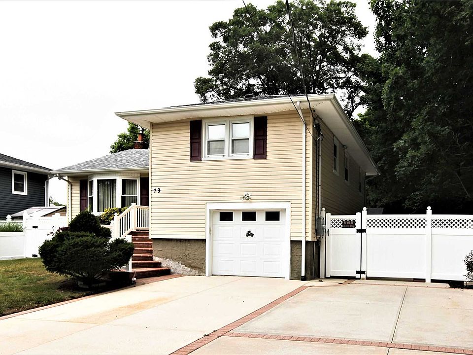 1st image of 79 N Pine St