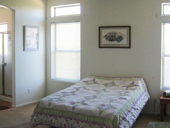 3rd image of 4936 W Burgess Ln