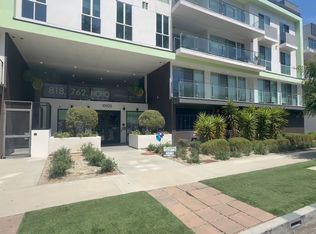 10925 Hartsook St APT 414, North Hollywood, CA 91601