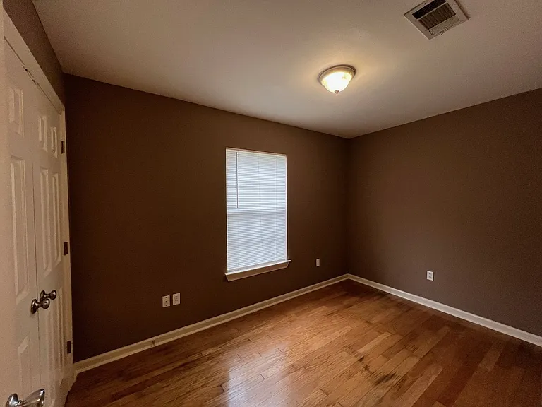 9240 & 9250 Lockhart Rd — Photo 32