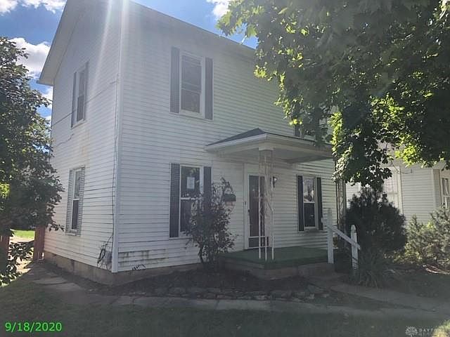 1st image of 609 Wood St