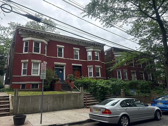 3rd image of 16 Foster St