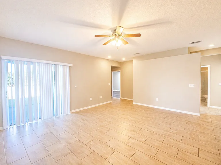 1192 Normandy Heights Cir — Photo 9