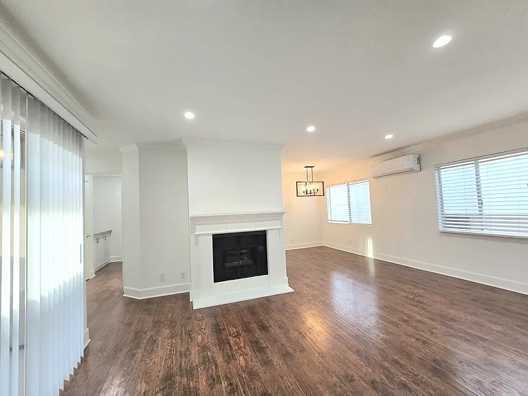 Living Room to Dining