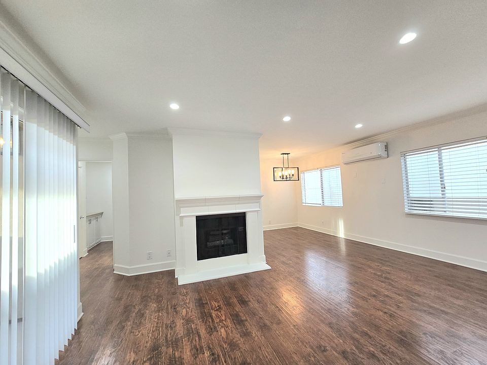 Living Room to Dining