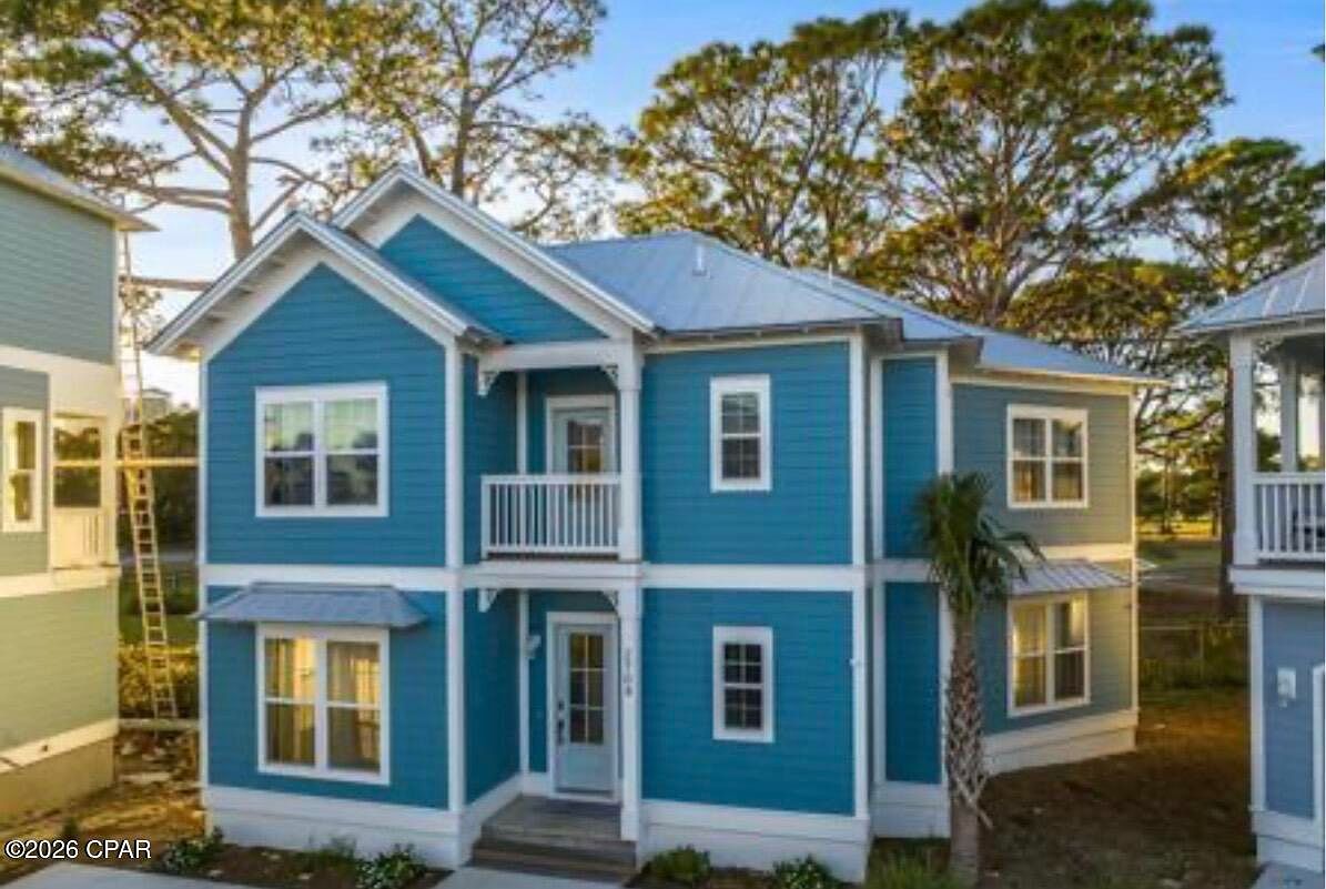 2704 Lagoon Manor Dr — Signal Hill Golf Course