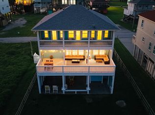 112 Ocean Shore Dr, Pt Bolivar, TX 77650