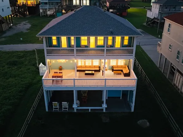 112 Ocean Shore Dr, Pt Bolivar, TX 77650