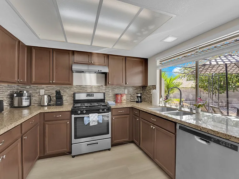 3087 Capistrano Ct — Photo 12