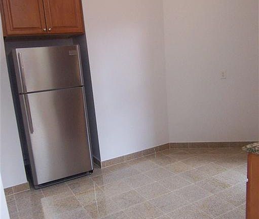 3rd image of 170 W 73rd St APT 12D