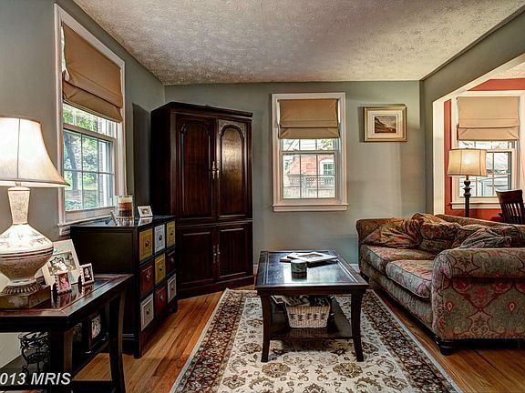 4th image of 6823 Jackson Ave