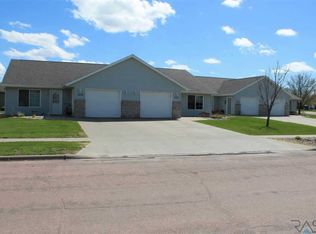 1005 E Magnolia Dr, Brandon, SD 57005