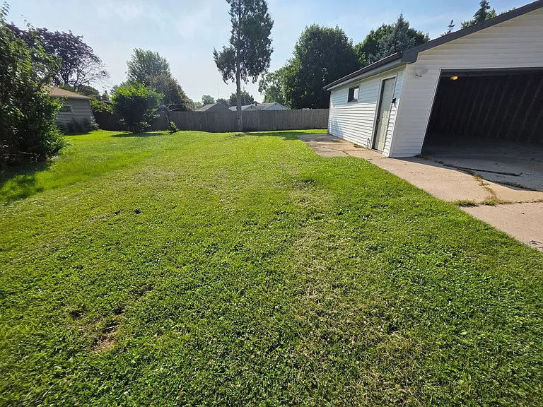 753 Appleton Rd — Photo 15
