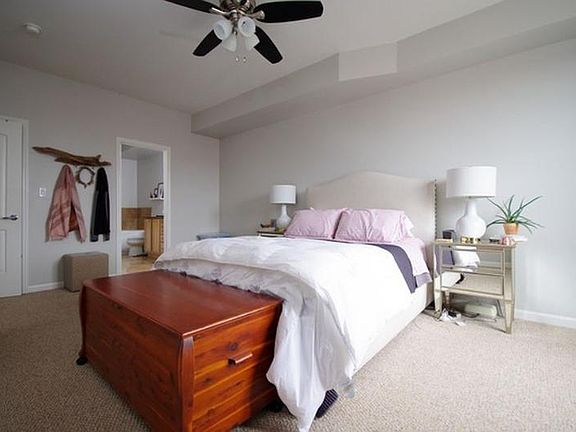 5th image of 2509 N Milwaukee Ave #3