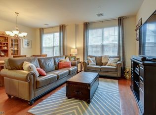 610 Lopez Ln, Morris Plains, NJ 07950