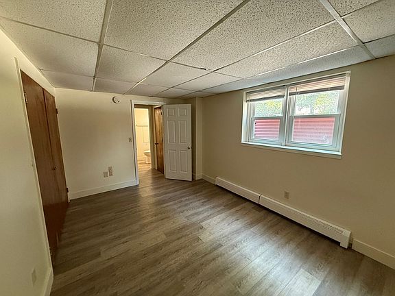 5th image of 200 Bradley Ave #24