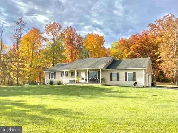 23 Bobby Ln, Edinburg, VA 22824