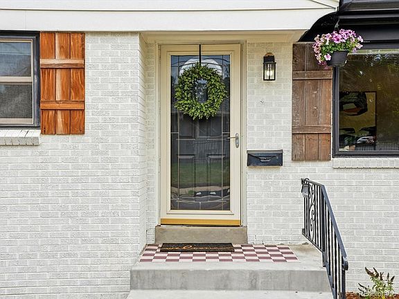 2nd image of 3655 E Yale Avenue