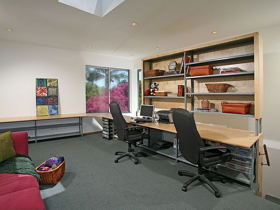 Loft/work area