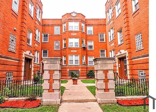 1st image of 2304 W Granville Ave APT 1