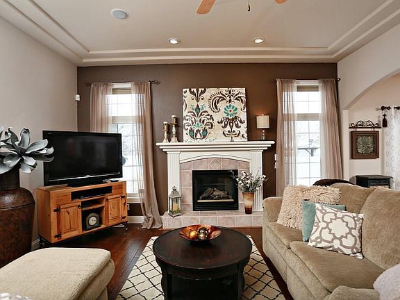 2nd image of 3804 Fairmeadow Dr