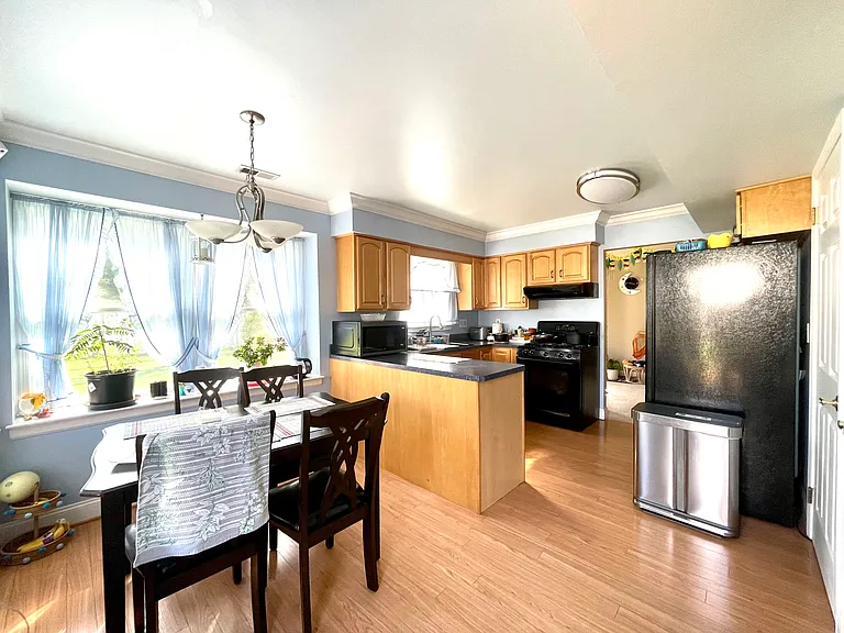 4 Millbank Ct — Photo 8