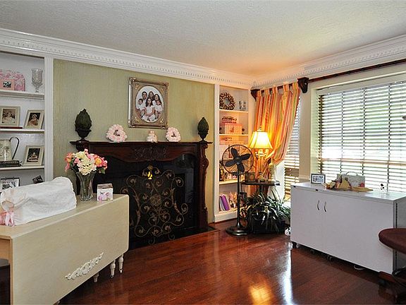5th image of 20110 Legend Oak Dr