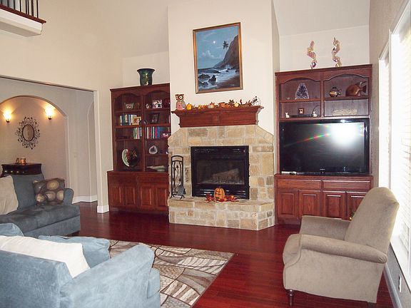 2nd image of 10805 Mystic Oak Dr