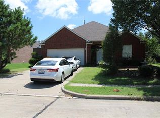 1761 Cliffrose Ln, Lewisville, TX 75067