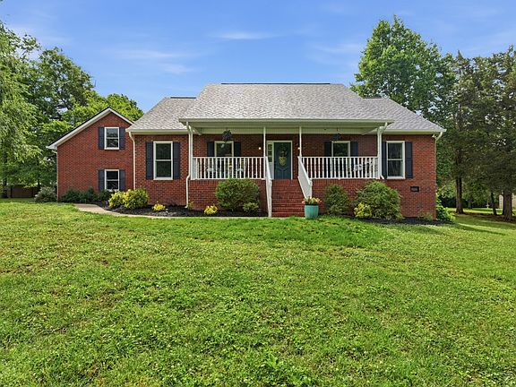 2nd image of 508 Chelsea Ln