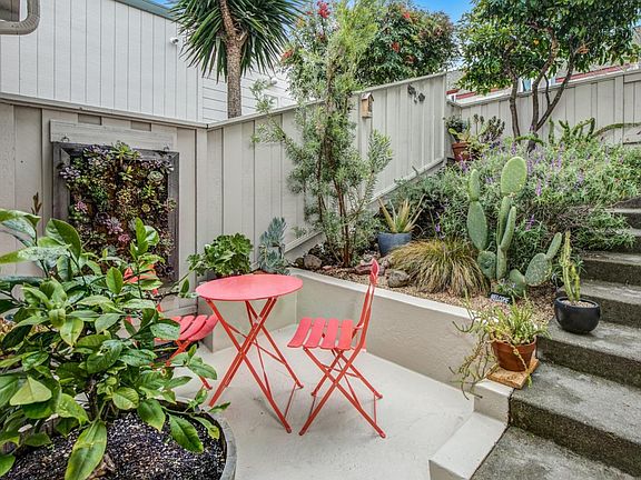 4th image of 3116 Erin Ln