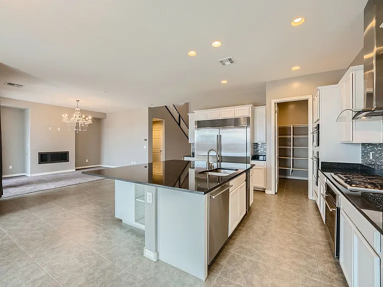 12165 Edgehurst Ct — Photo 6