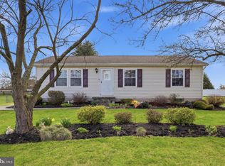 3075 Muirfield Rd, Dover, PA 17315