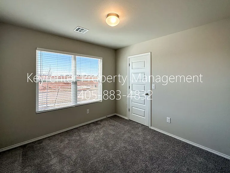11713 NW 95th St — Photo 10