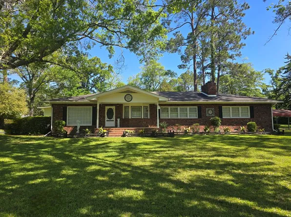 277 Lincoln Ave, Fitzgerald, GA 31750