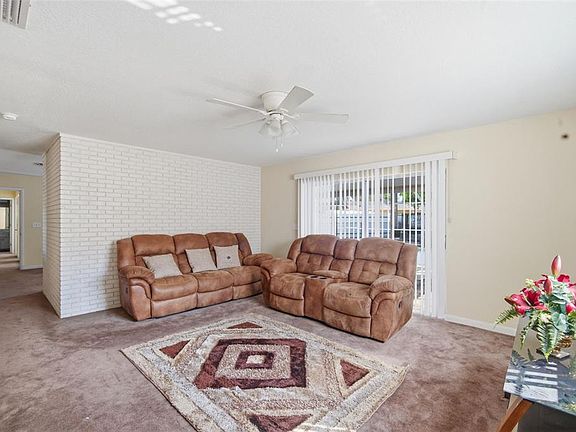 4th image of 4449 Tarpon Dr