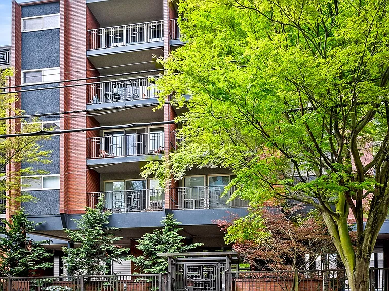 Ramayana Apartments — Photo 2