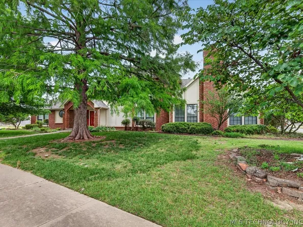 3116 Camelot Dr, Bartlesville, OK 74006
