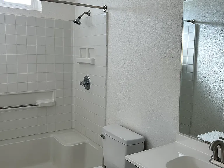 837 Lightwood Ct — Photo 6