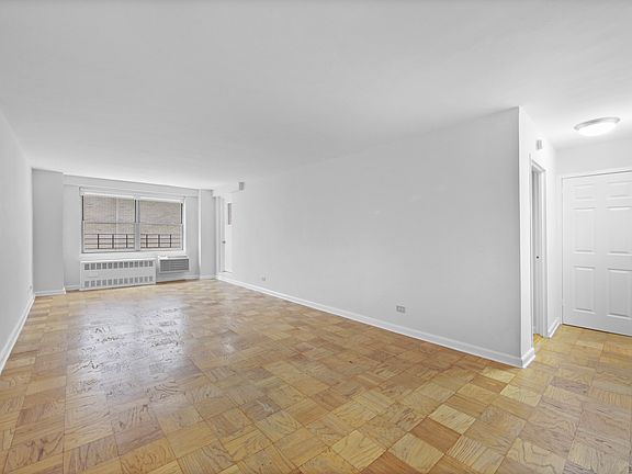 4th image of 210 W 89th St APT 5D