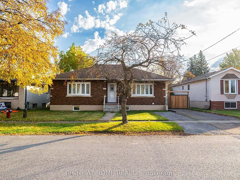 47 Marshall Ave — Photo 2