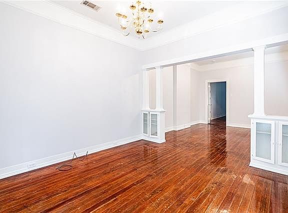 4th image of 535 Jefferson Ave
